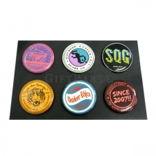 Custom tinplate badge set
