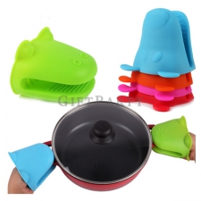 Animal shape silicone insulated gloves anti-scalding hand cl