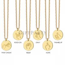 Gesture round necklace