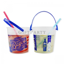 Use plastic wine Bucket at the party