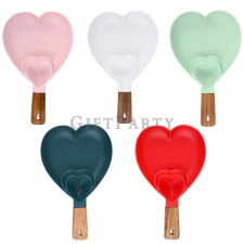 Ceramic heart-shaped snack plate with a sauce dish and a woo