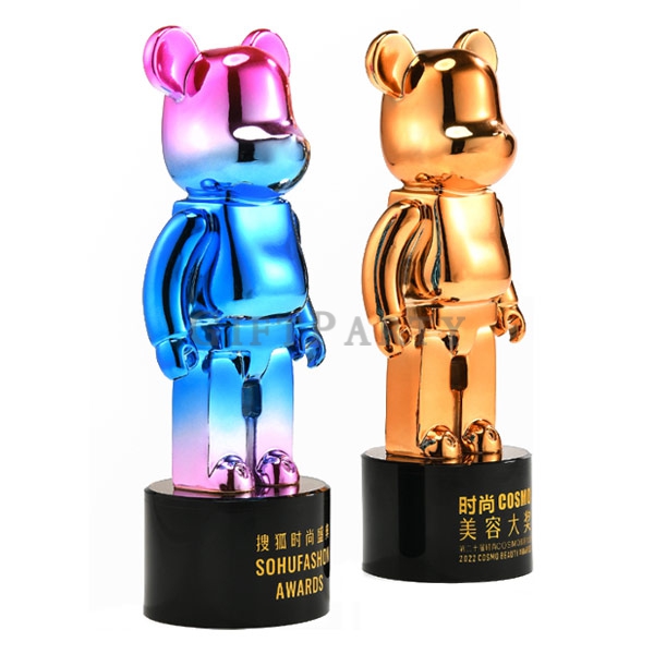 Creative resin violent bear crystal trophy,創意樹脂暴力熊水晶獎座
